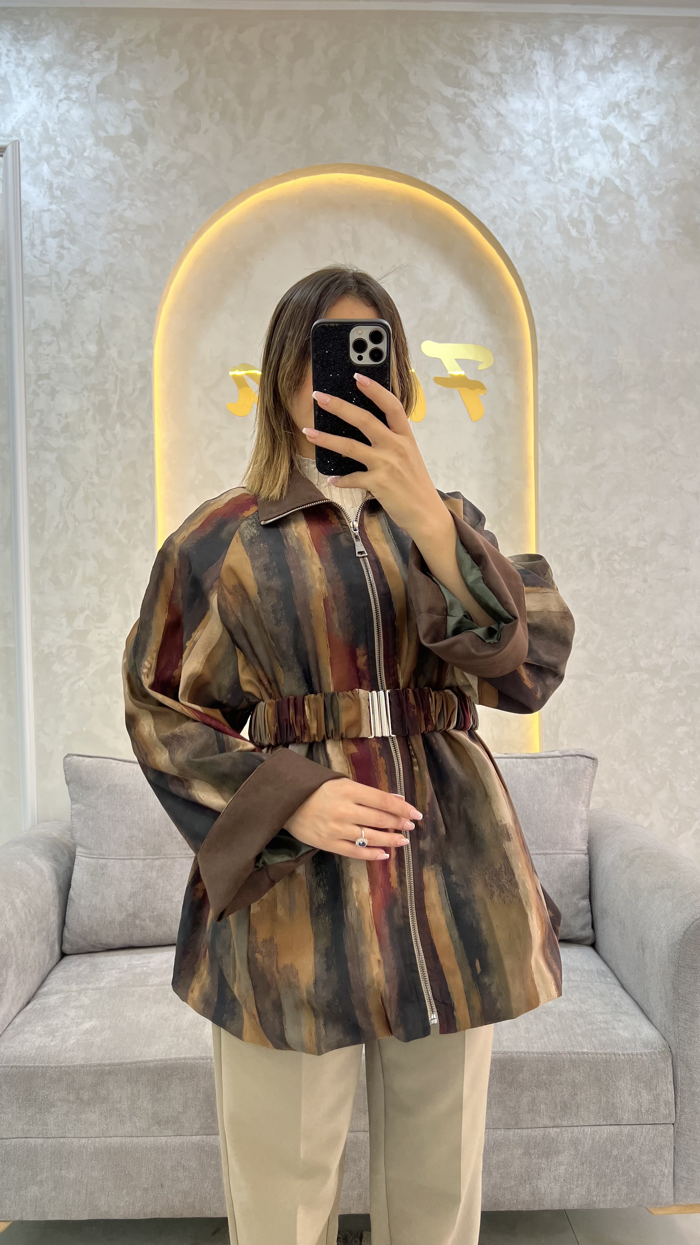 Belted Jacke