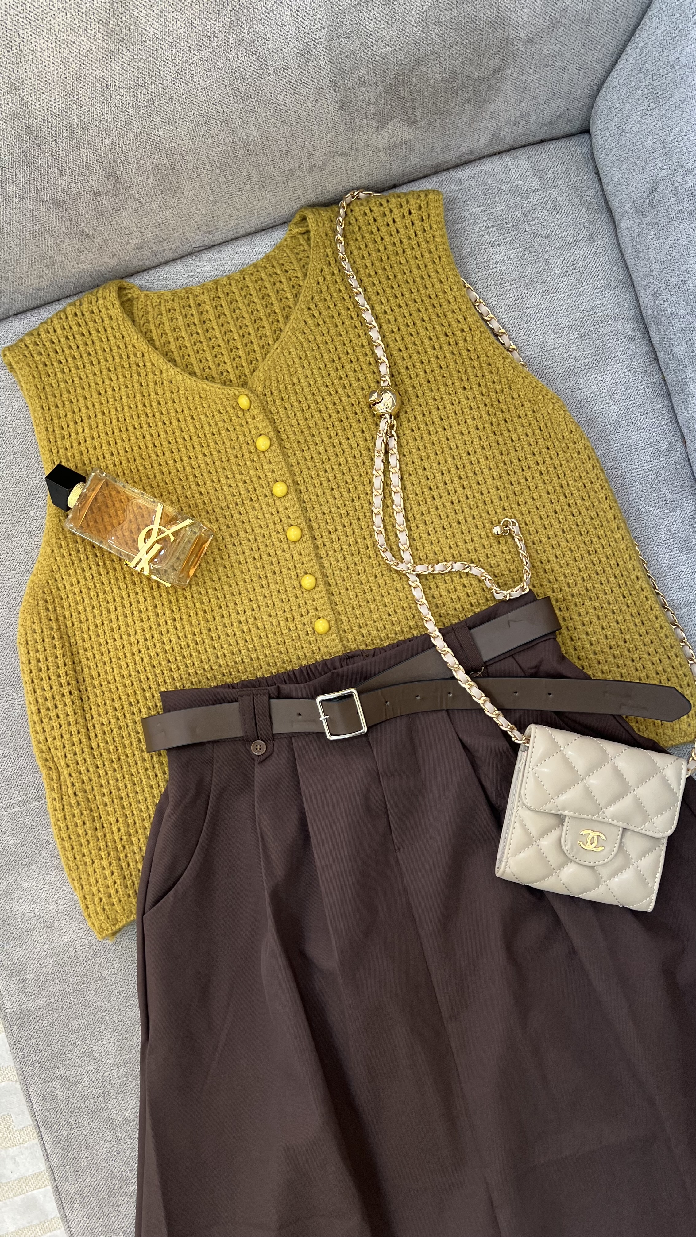 Cardigan colours