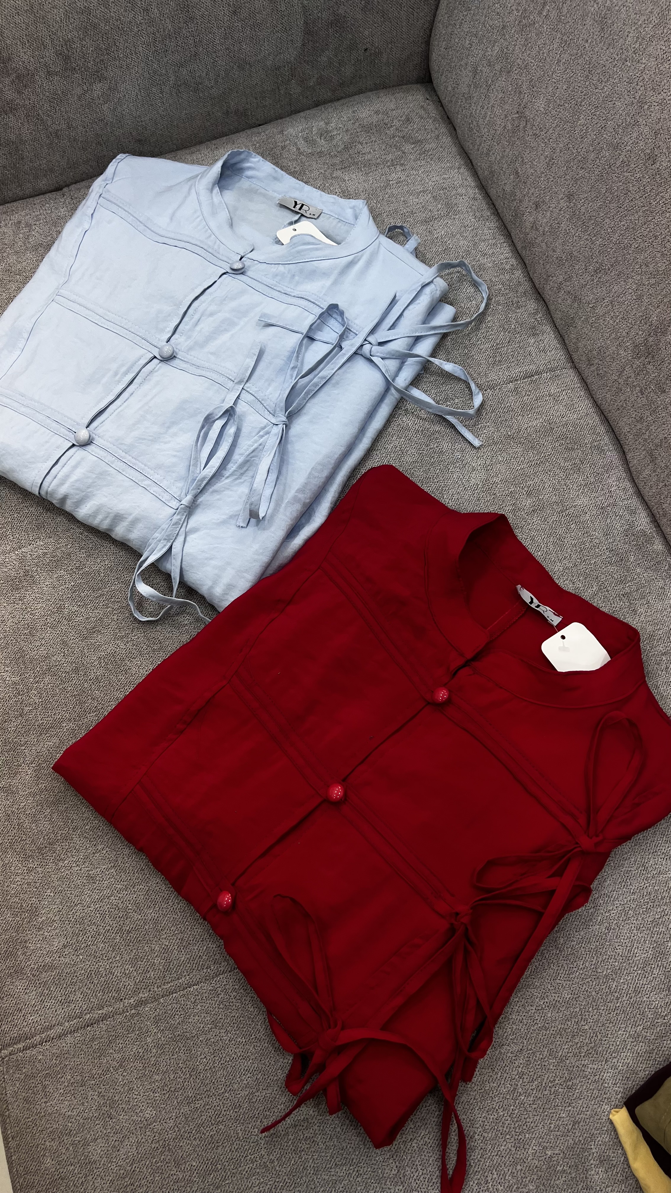 Chemise à Boutons & Lacet