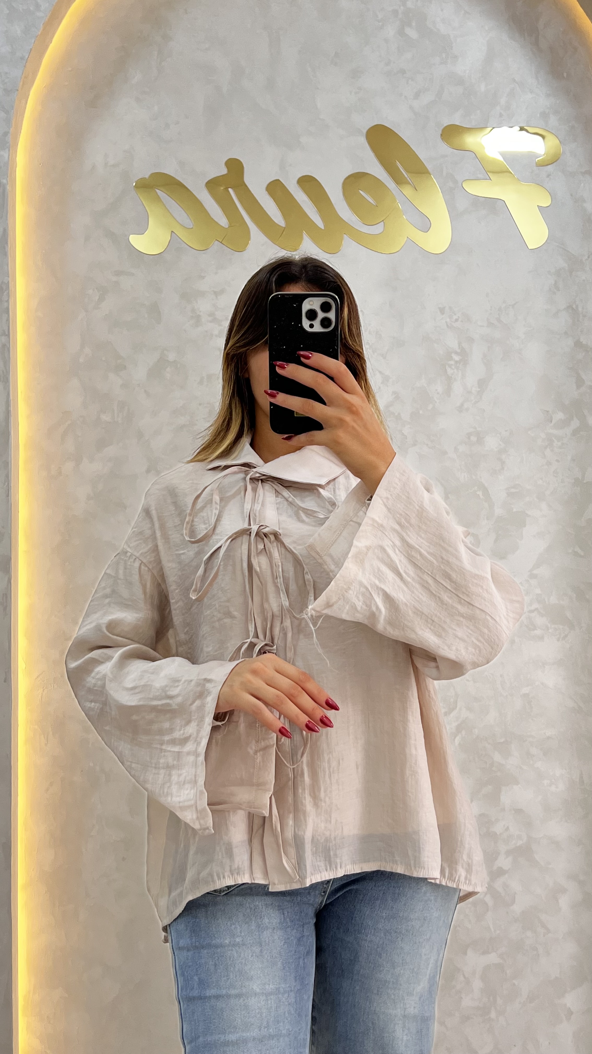 Chemise à col noué