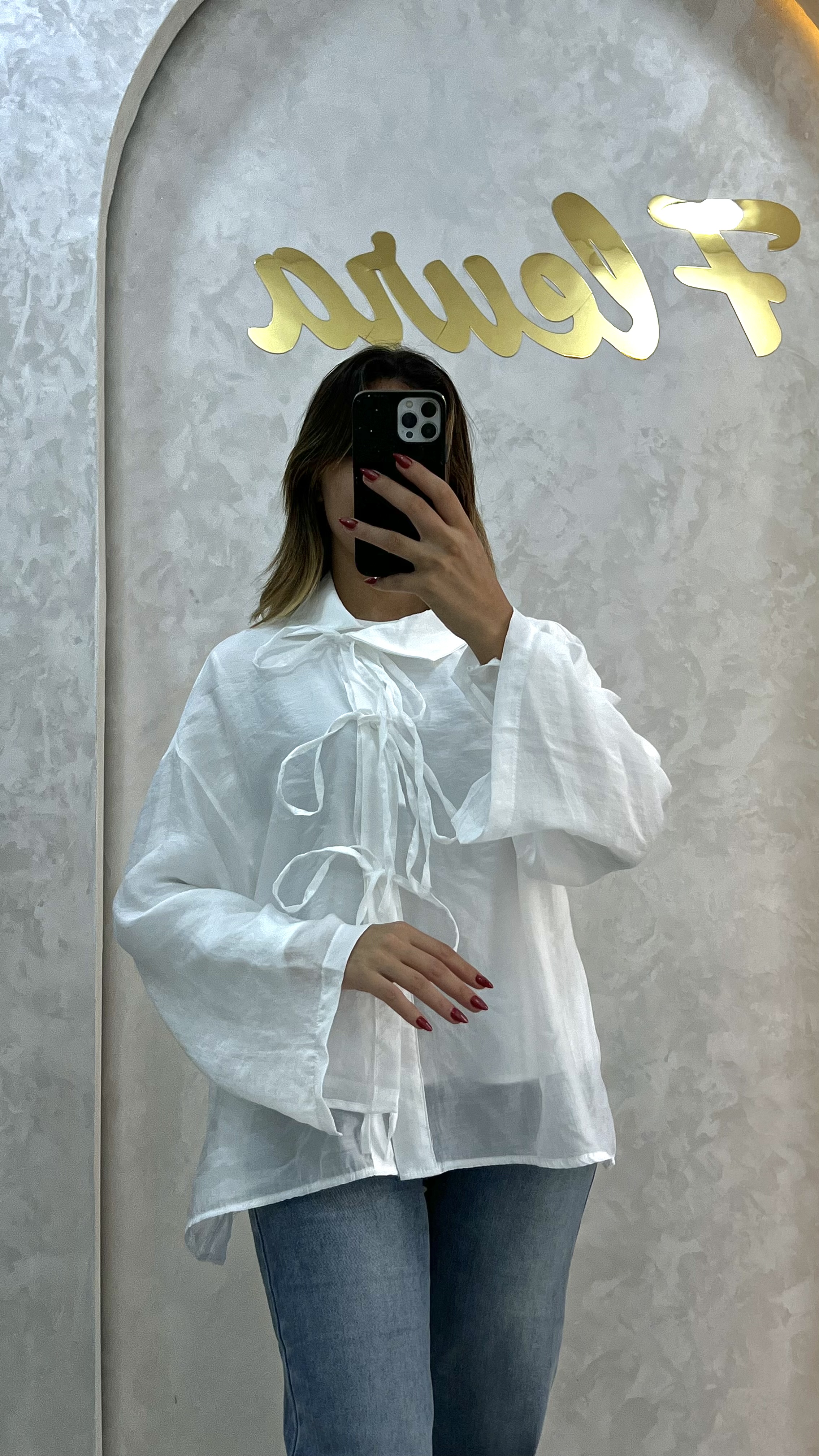 Chemise à col noué