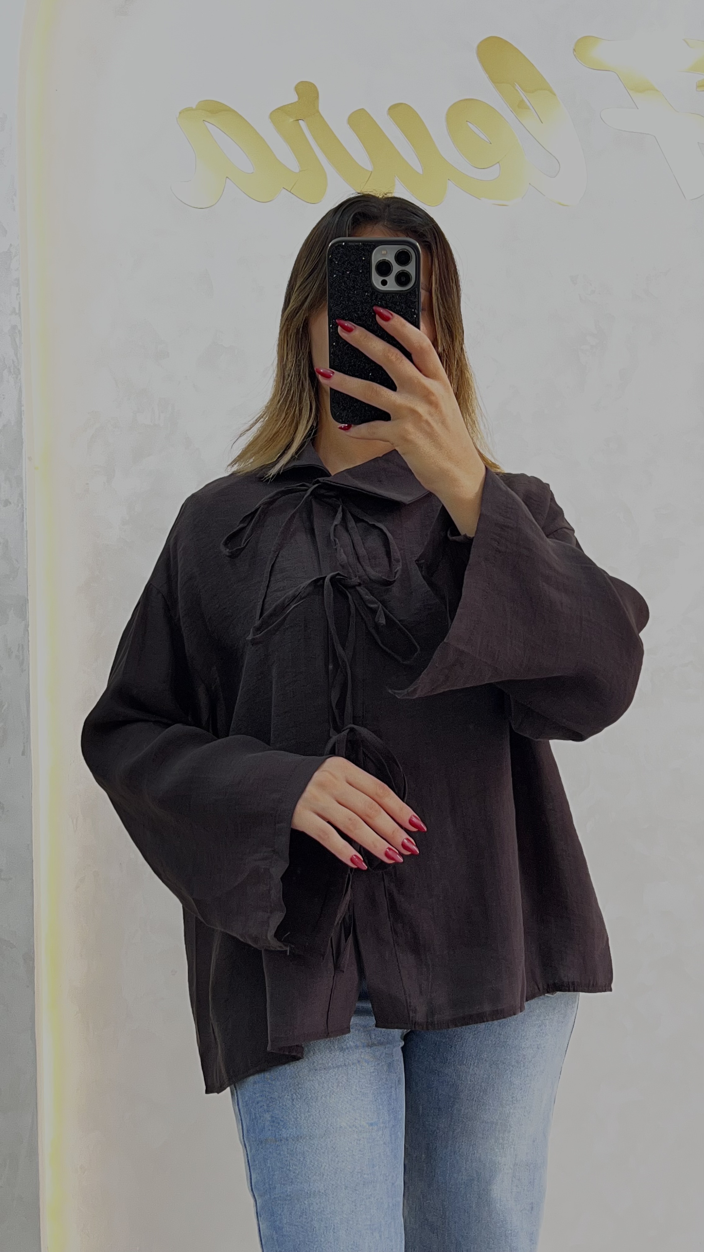 Chemise à col noué
