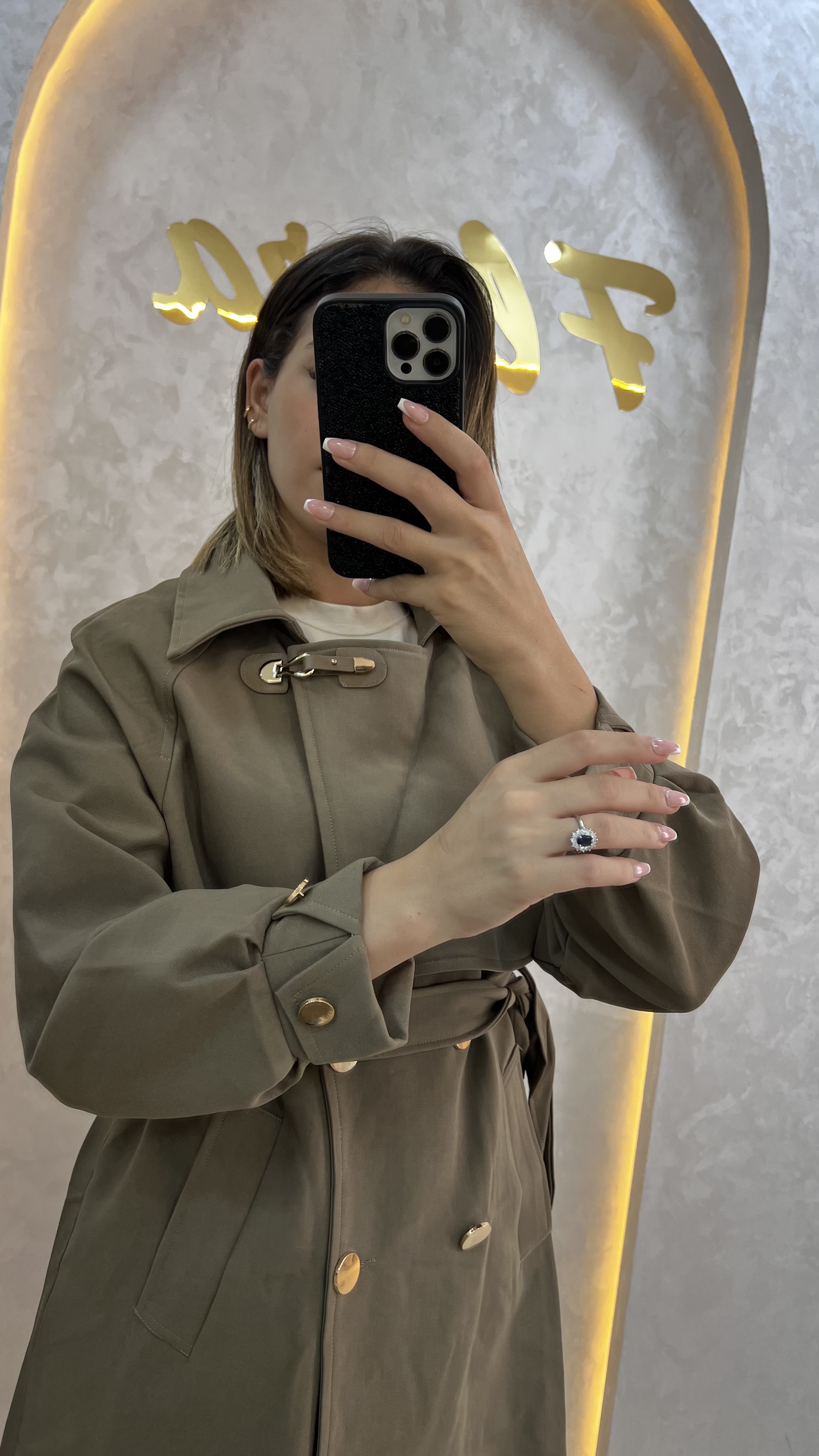 Trench à boutons